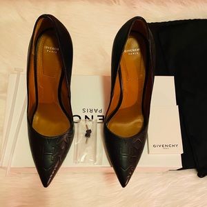 Givenchy Logo Escarpin 10 Pumps